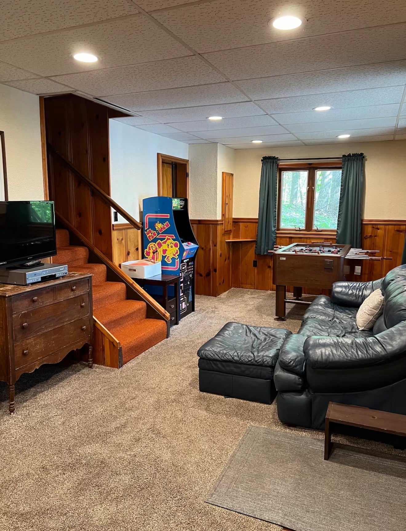 A Fall Michigan Cozy Book Retreat 🎃